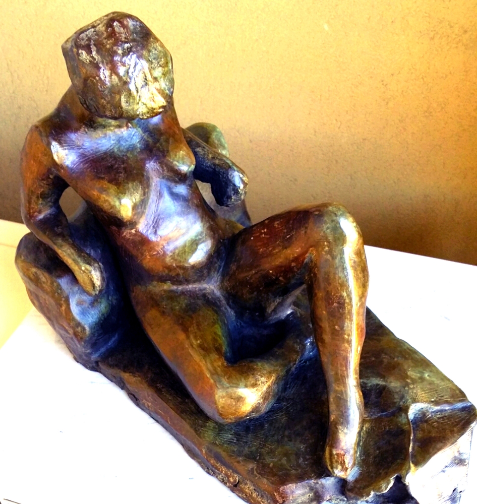 'Nell'attenta attesa' (dall'argilla) cm33x25x18 bronzo patinato