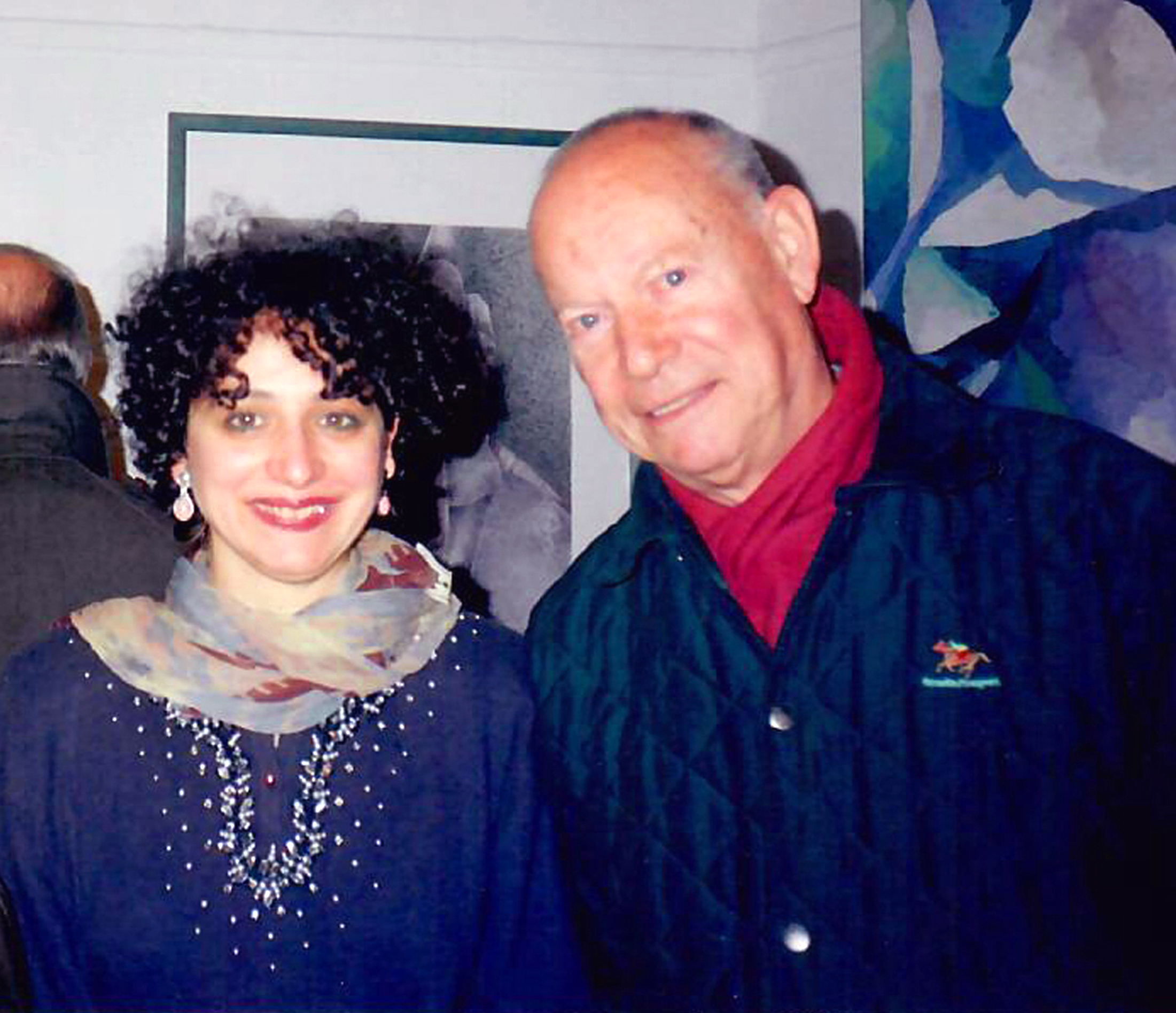 Con il critico Sergio Spadaro, Personale, 'Tele-Visioni-Cartoni', Centro 'Lavoro Arte', Milano, 2000.