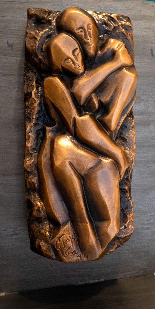 'In coppia' altorilievo bronzo su lastra ferro (dal gesso)  cm12x26x8